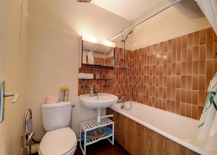 Apartamento Quiet With Balcony Near The