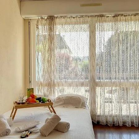 Quiet With Balcony Near The Appartement Houlgate