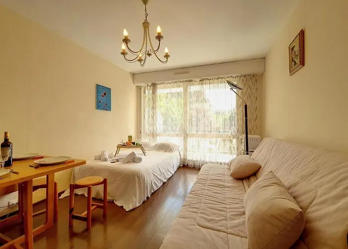 Quiet With Balcony Near The Appartement Houlgate